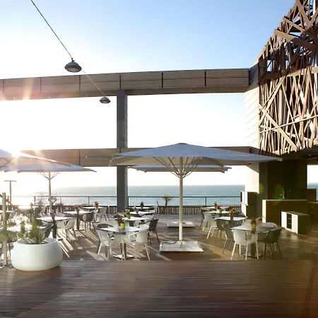 Hotel De 4*