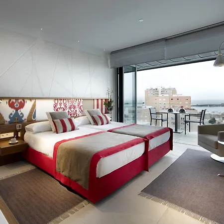 De 4* Cádiz